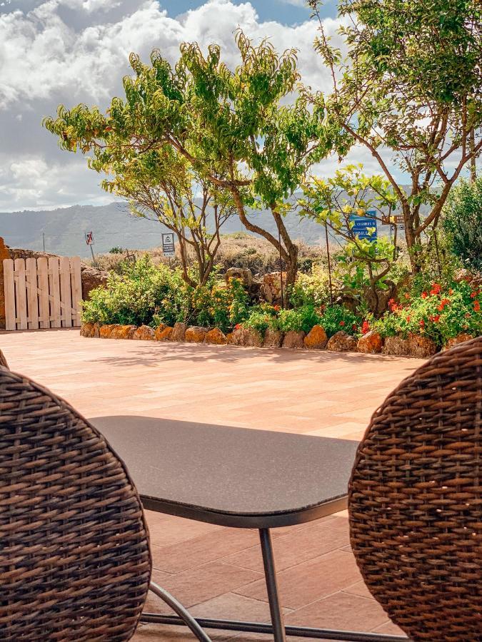 B&B La Roccia Castelsardo Exterior photo