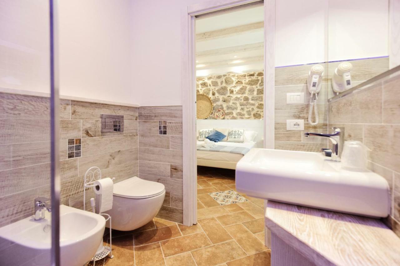 B&B La Roccia Castelsardo Exterior photo